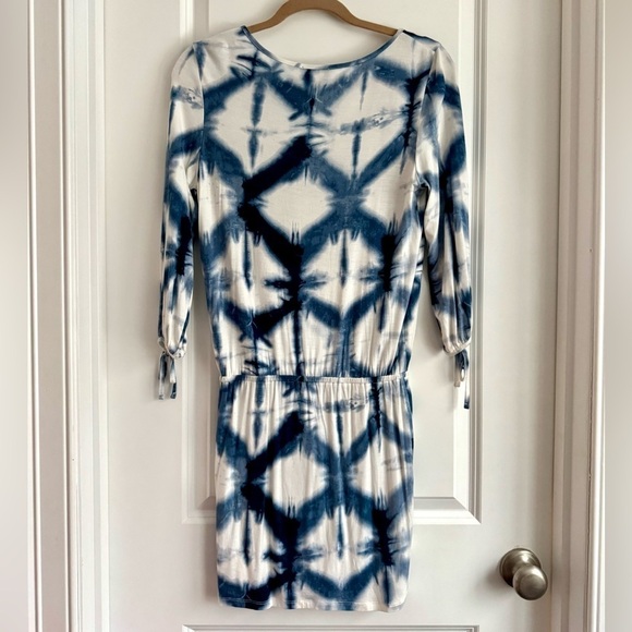 Venus Tie-Dye V-Neck Mini Dress Beach Coverup Blue White Bohemian Style XS - Picture 6 of 7